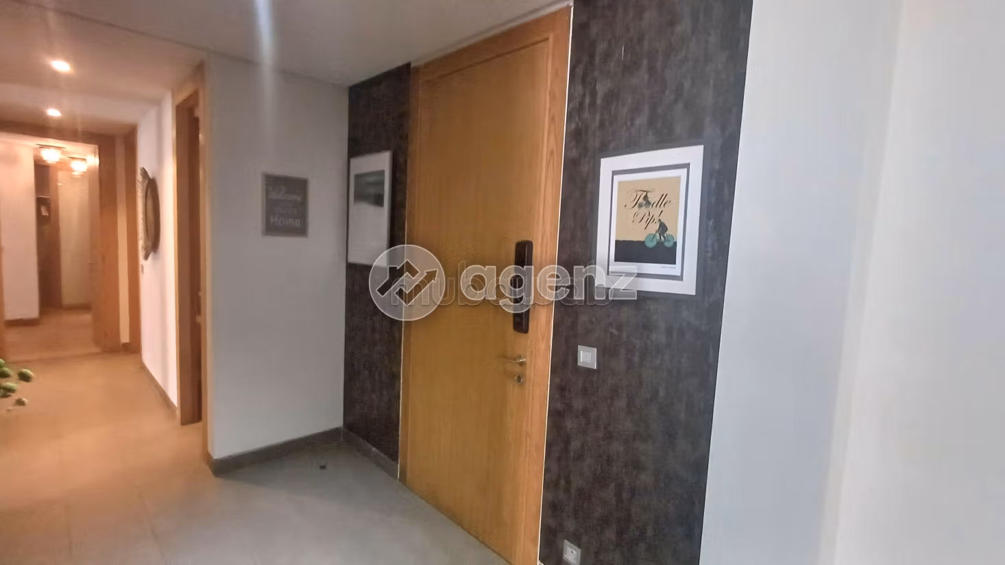Great apartment for rent in Ain Diab. 2 rooms. Storage unit