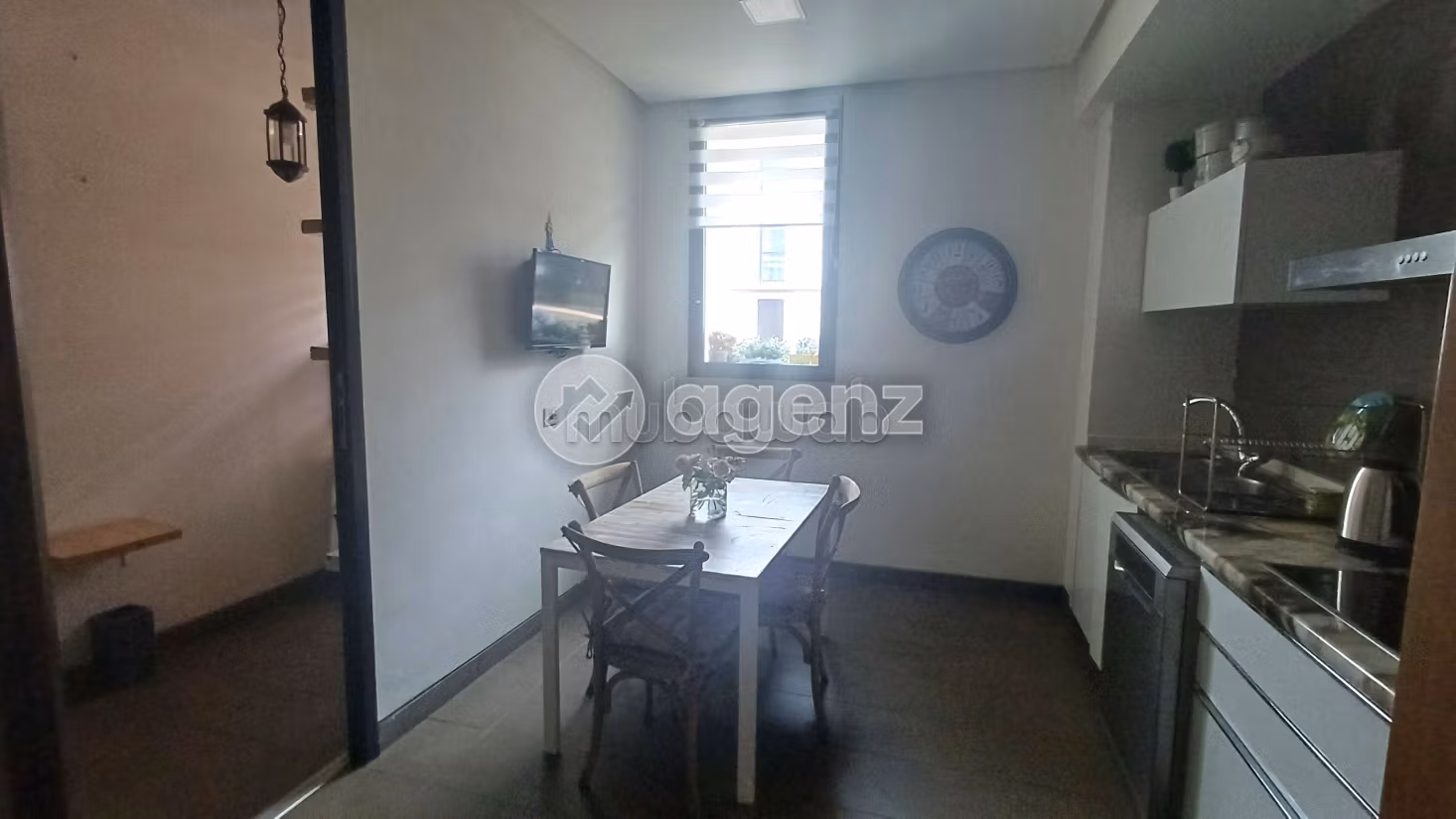 Great apartment for rent in Ain Diab. 2 rooms. Storage unit