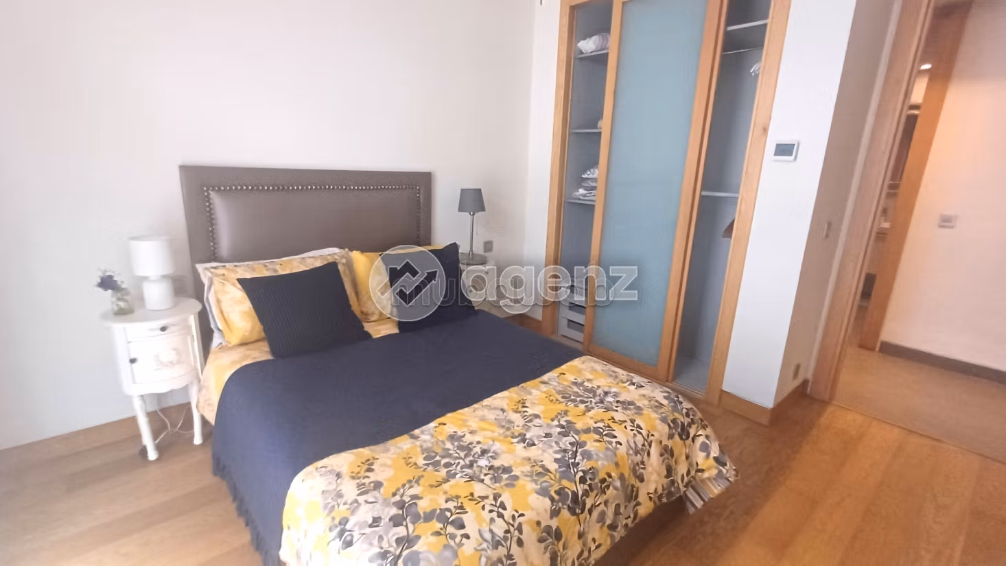 Great apartment for rent in Ain Diab. 2 rooms. Storage unit