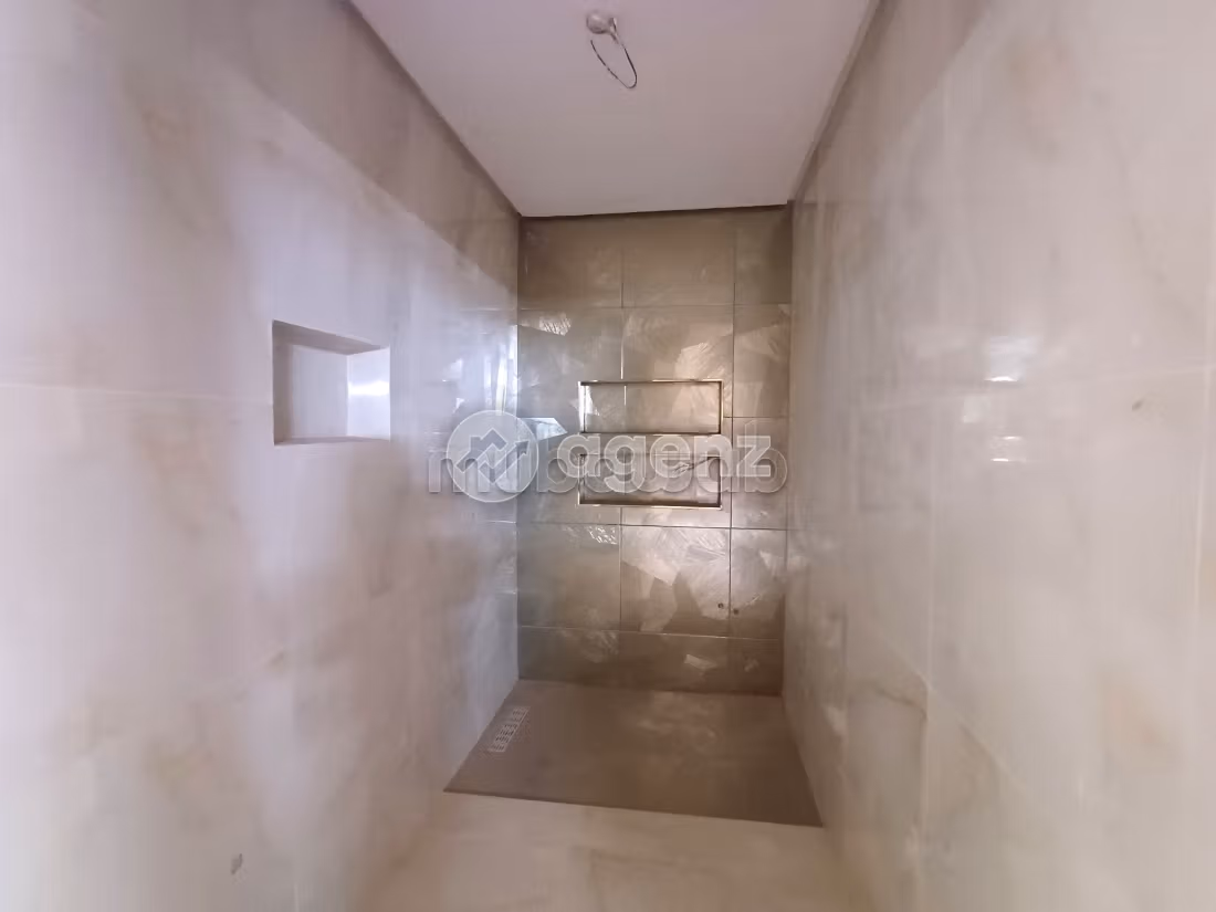 Villa à vendre 318 m², 4 chambres Drargua Agadir
