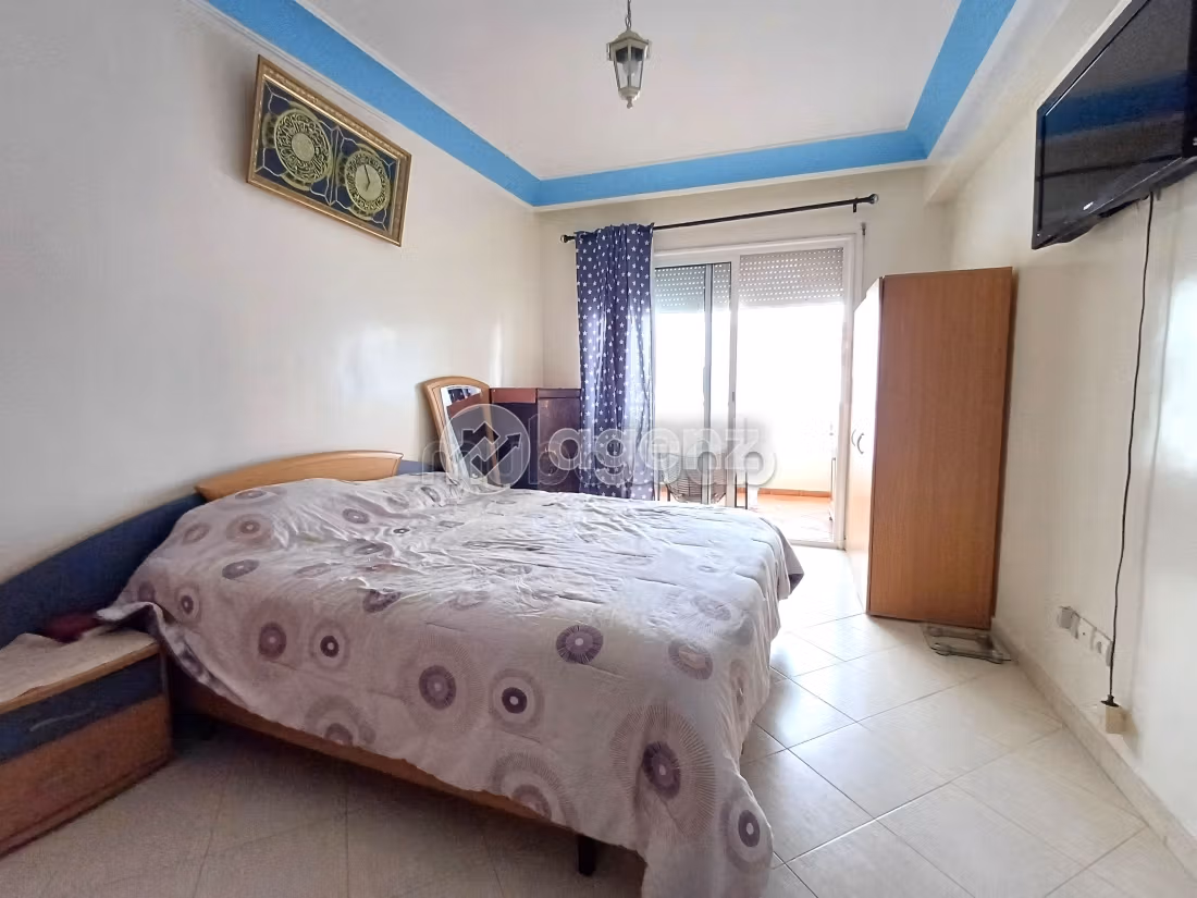 Find an apartment to buy in Racine. Large area 193 m². With lift and terrace
