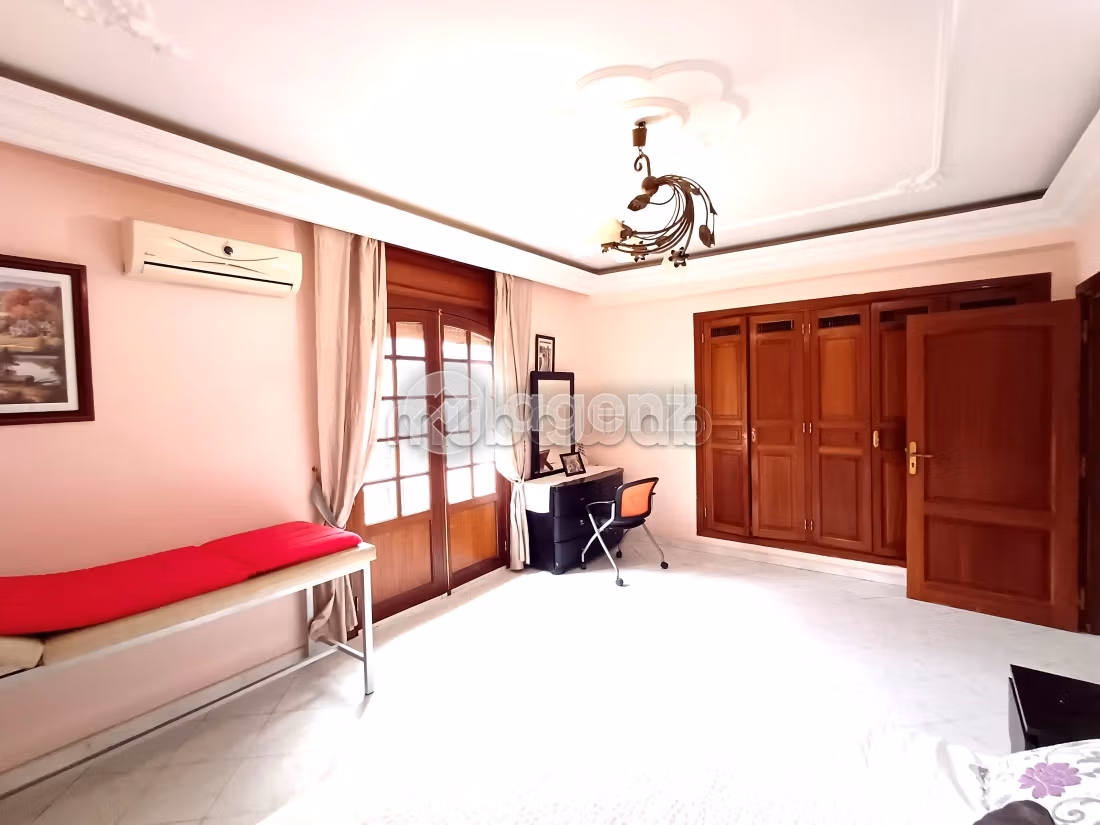 Villa à vendre 639 m², 5 chambres Laymoune Casablanca