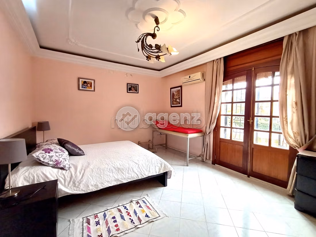 Villa à vendre 639 m², 5 chambres Laymoune Casablanca