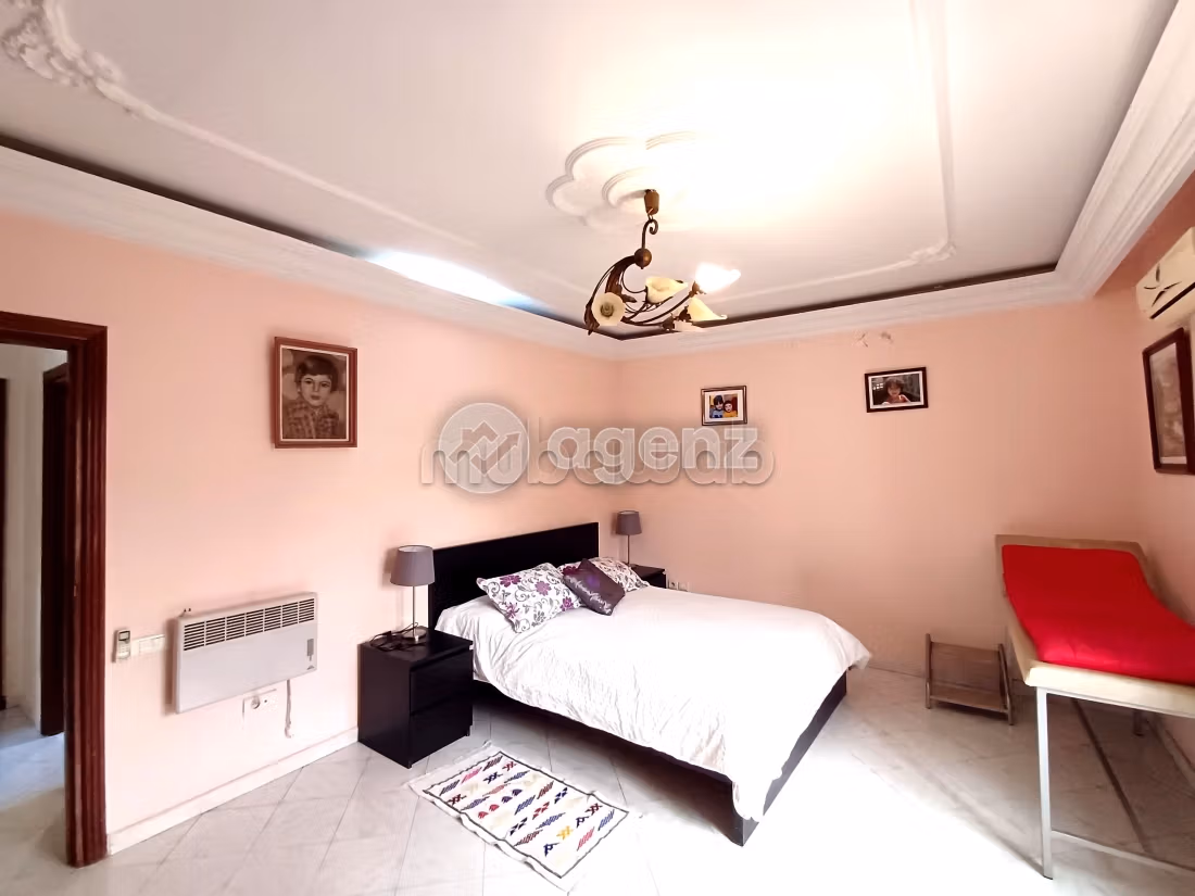 Villa à vendre 639 m², 5 chambres Laymoune Casablanca