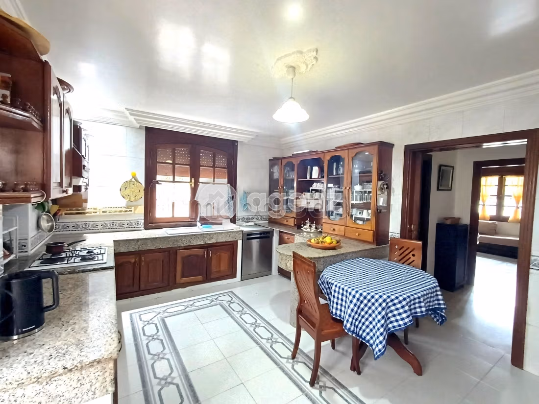Villa à vendre 639 m², 5 chambres Laymoune Casablanca