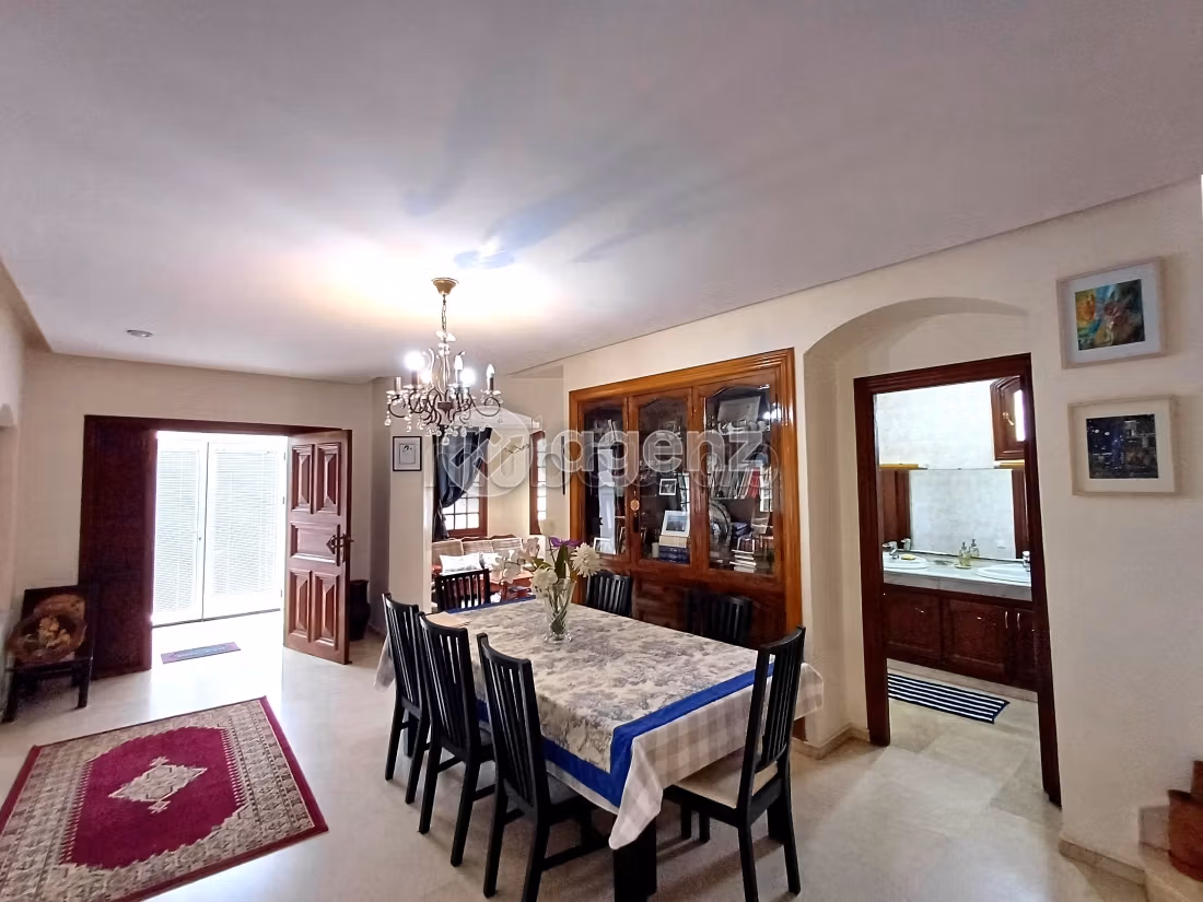 Villa à vendre 639 m², 5 chambres Laymoune Casablanca