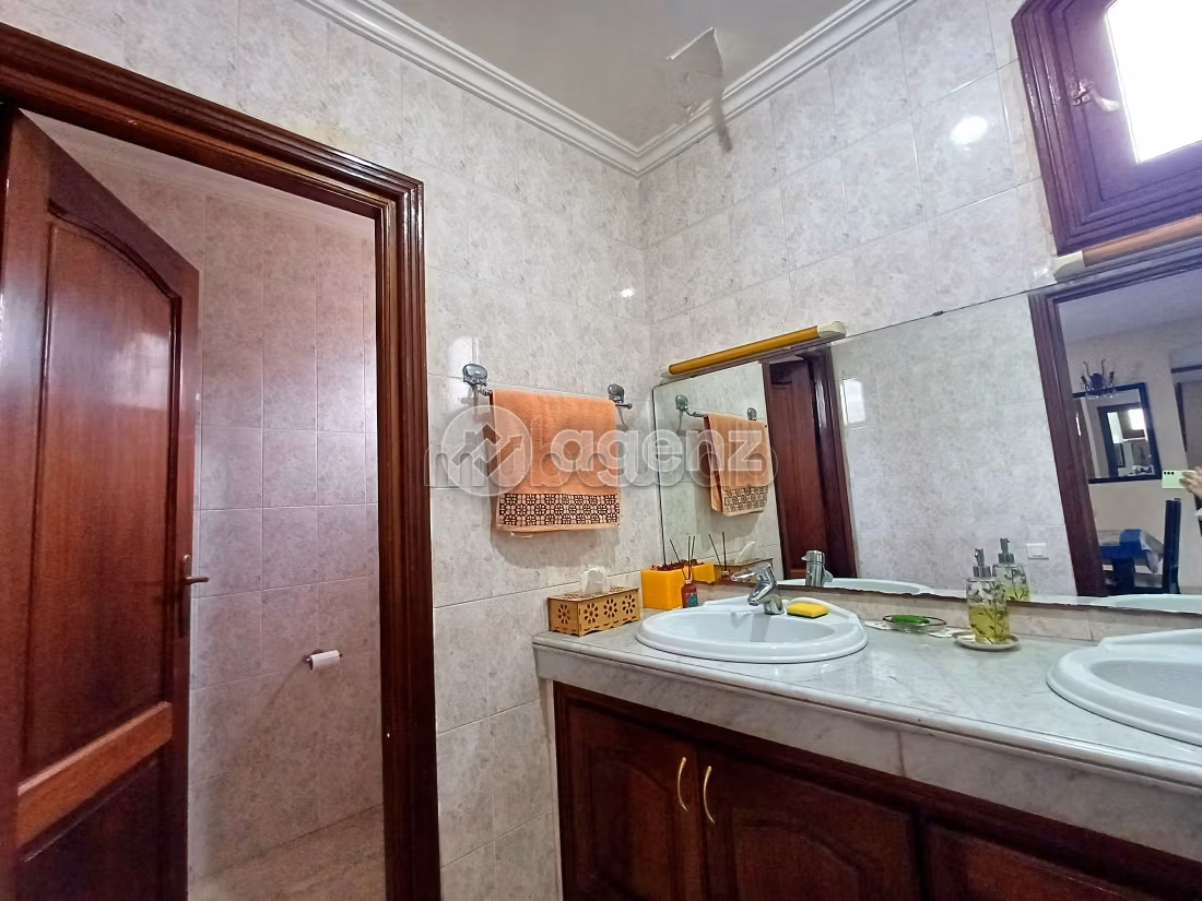 Villa à vendre 639 m², 5 chambres Laymoune Casablanca
