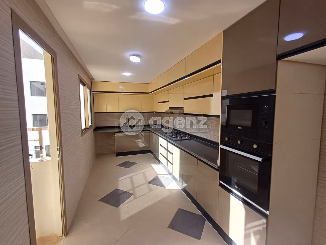 Appartement 130 m² à Champ de course — 10