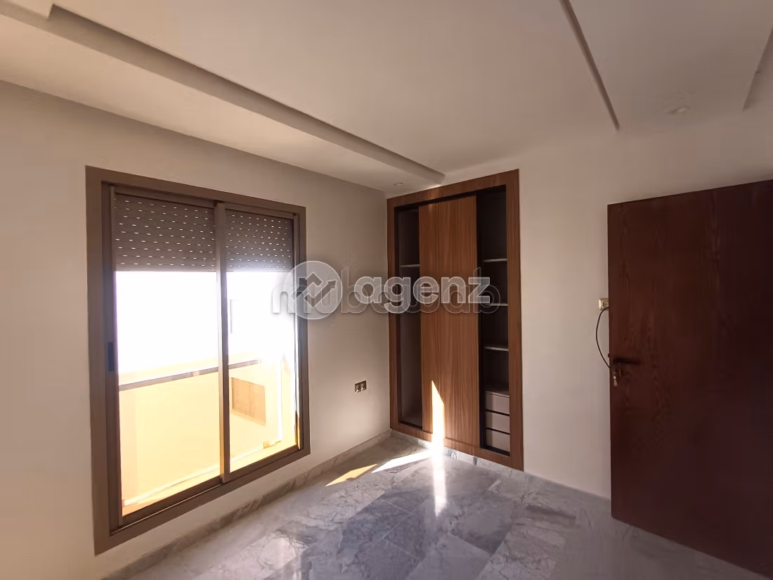 Appartement à vendre 130 m², 3 chambres Champ de course Fès — 2
