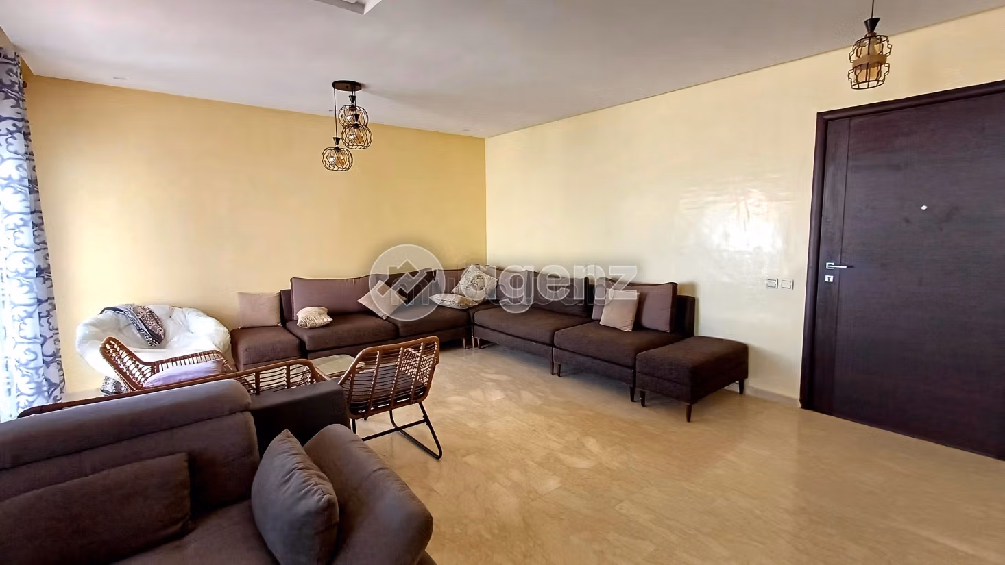 Nu huren: appartementen. 3 Kamers. Gemeubileerd