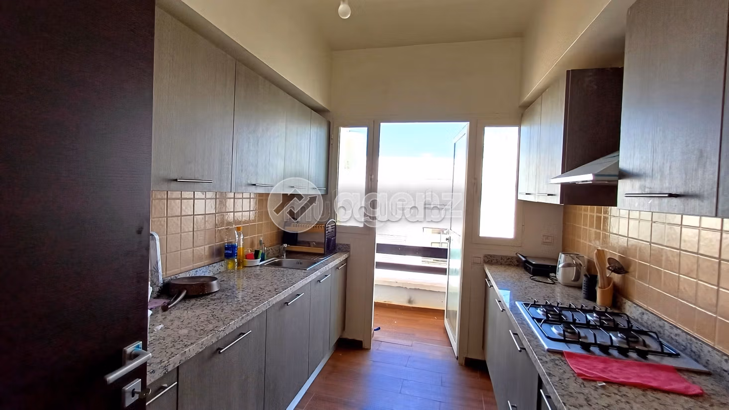 Nu huren: appartementen. 3 Kamers. Gemeubileerd