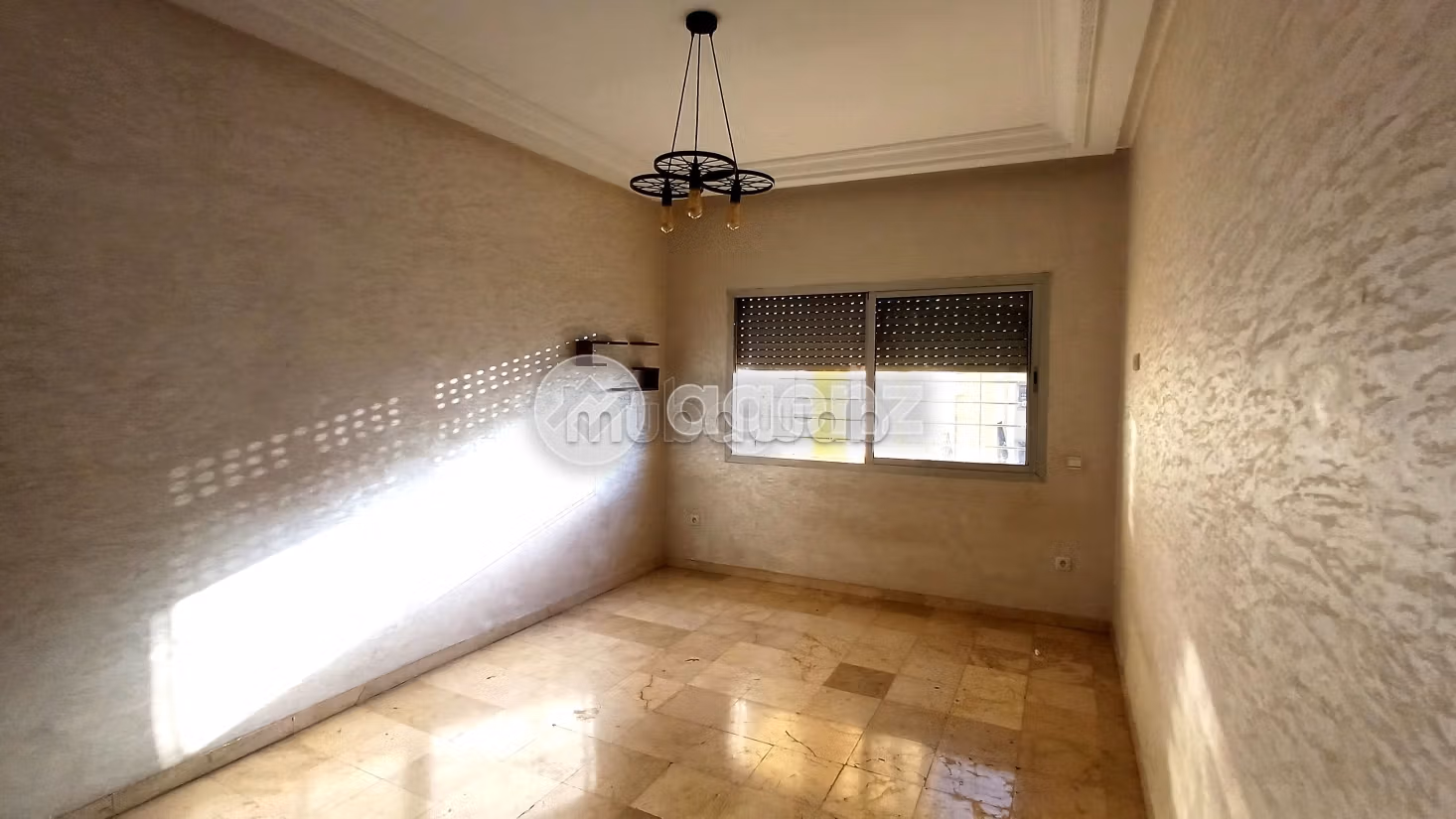Beautiful apartment for sale. 2 beautiful rooms. With Lift, Carpark