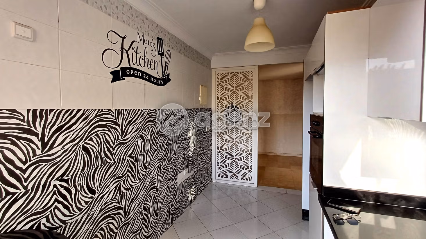 Beautiful apartment for sale. 2 beautiful rooms. With Lift, Carpark