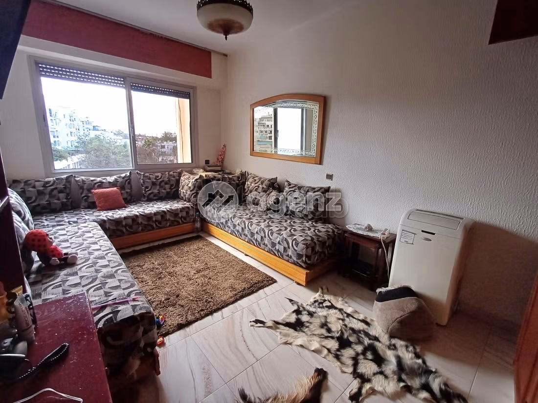 Find an apartment to buy in Les princesses. Area of 167 m². With lift and terrace