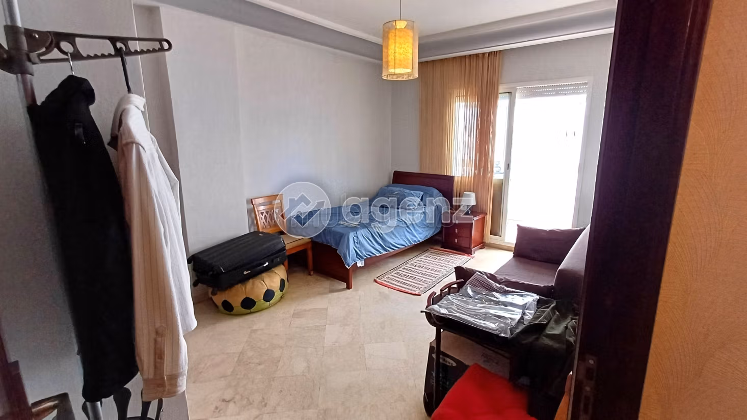Find an apartment to buy in Gauthier. 3 lovely rooms. Furnished