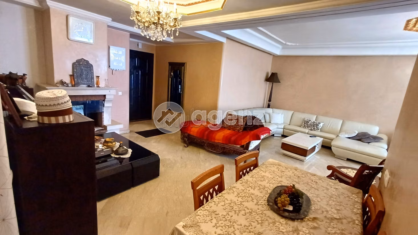 Find an apartment to buy in Gauthier. 3 lovely rooms. Furnished