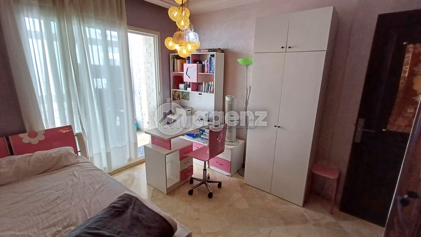 Find an apartment to buy in Gauthier. 3 lovely rooms. Furnished