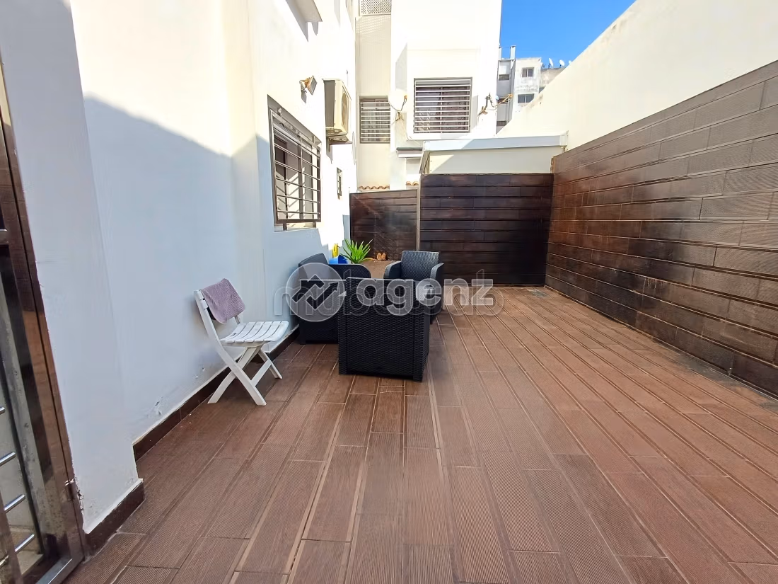 Splendido appartamento in vendita a Moulay Youssef. 2 camere. Terrazzo e garage