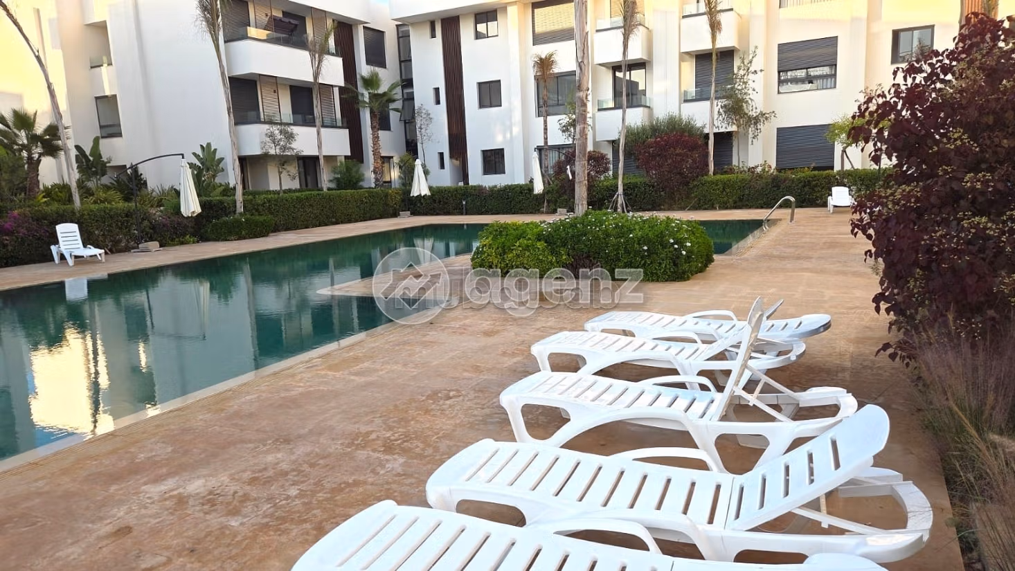 Great apartment for rent in Ain Diab Extension. 3 beautiful rooms. Ample storage space
