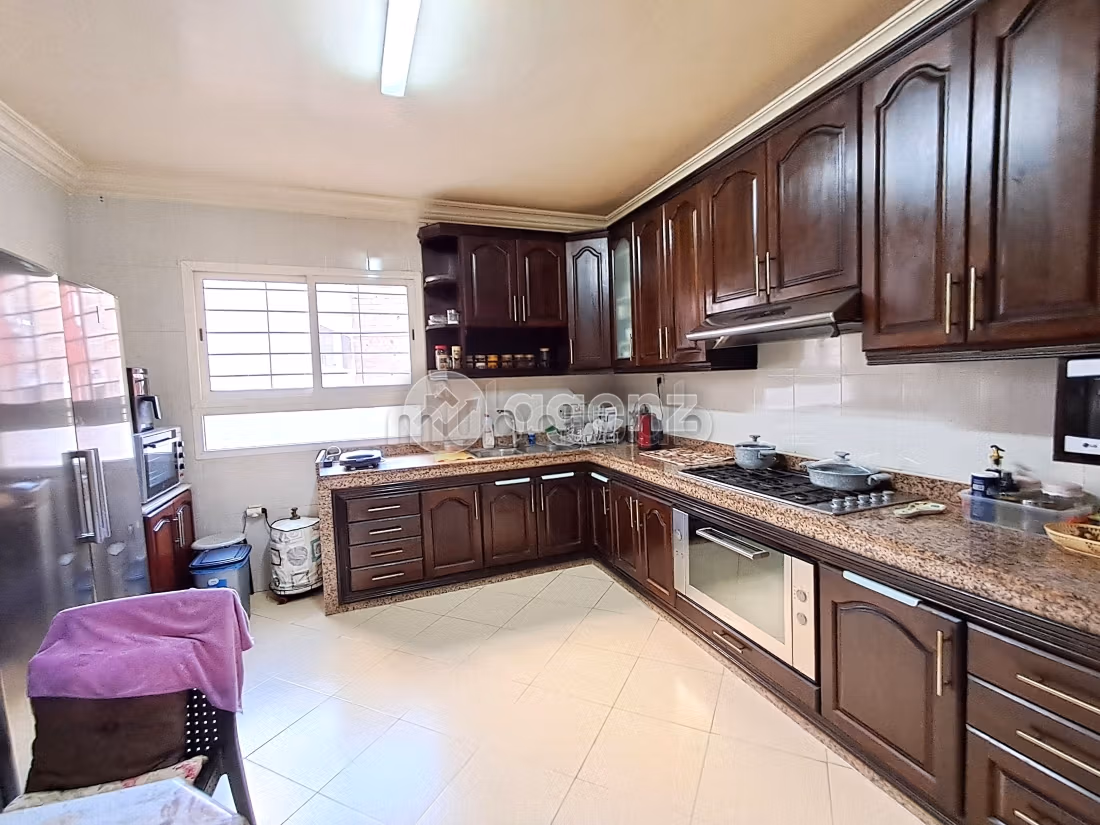 Splendido appartamento da acquistare. 3 camere. Cucina completamente equipaggiata