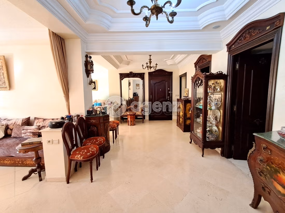 Splendido appartamento da acquistare. 3 camere. Cucina completamente equipaggiata