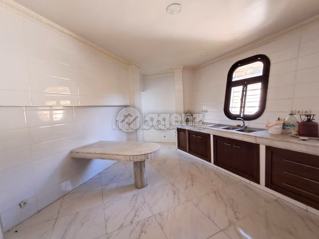 Villa à vendre 1 216 m², 7 chambres Californie Casablanca