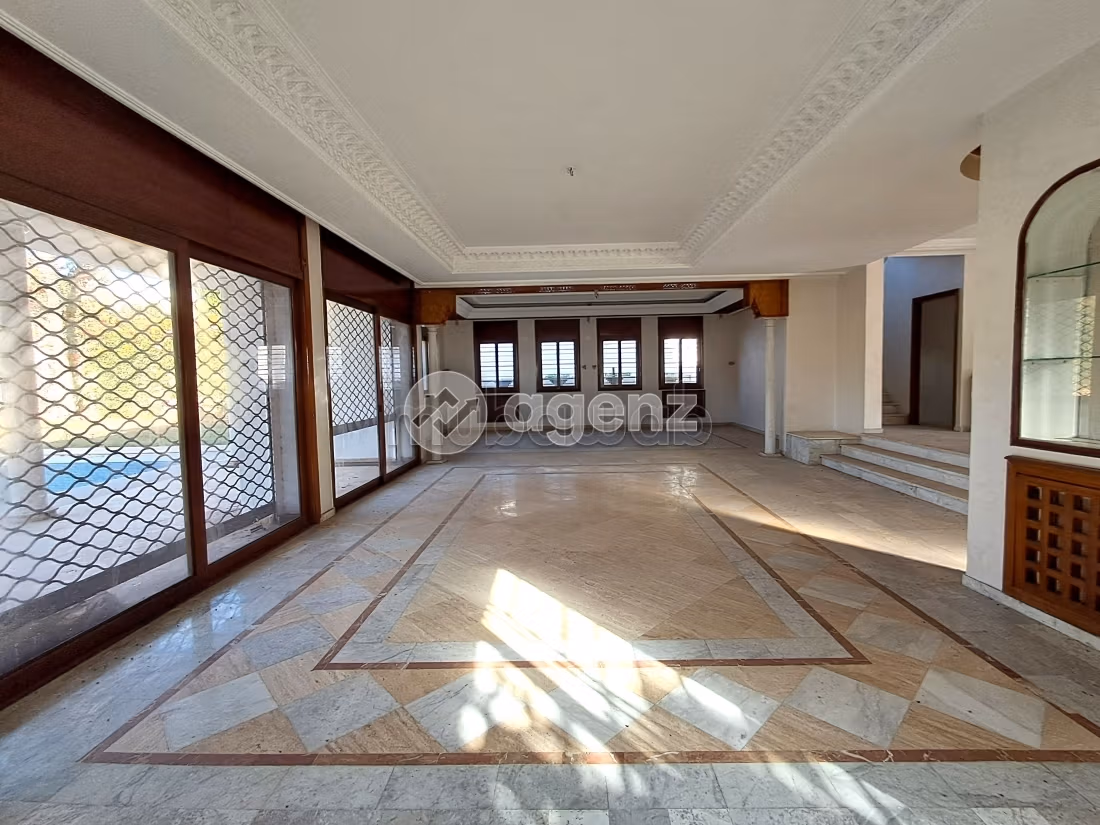 Villa à vendre 1 216 m², 7 chambres Californie Casablanca