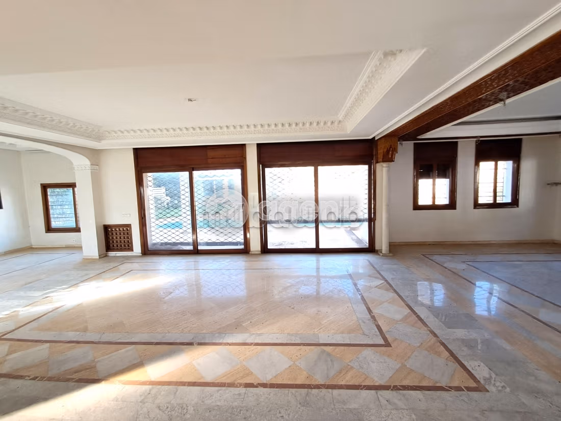 Villa à vendre 1 216 m², 7 chambres Californie Casablanca