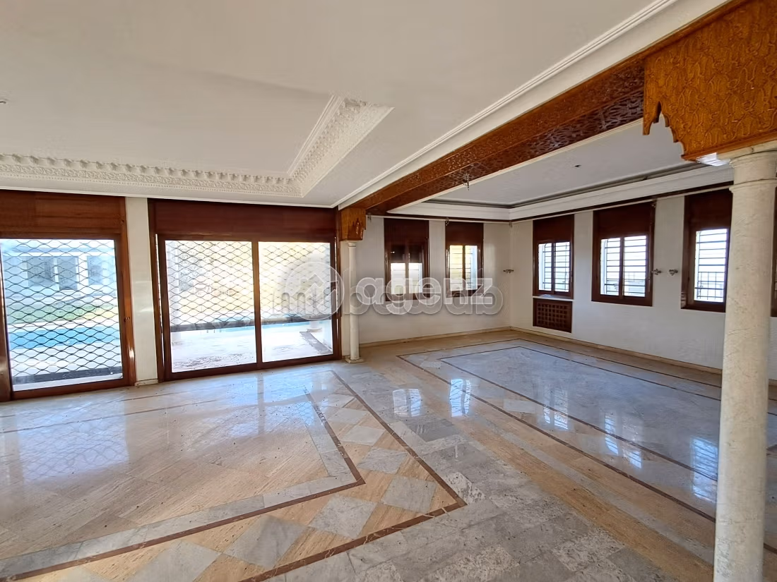Villa à vendre 1 216 m², 7 chambres Californie Casablanca