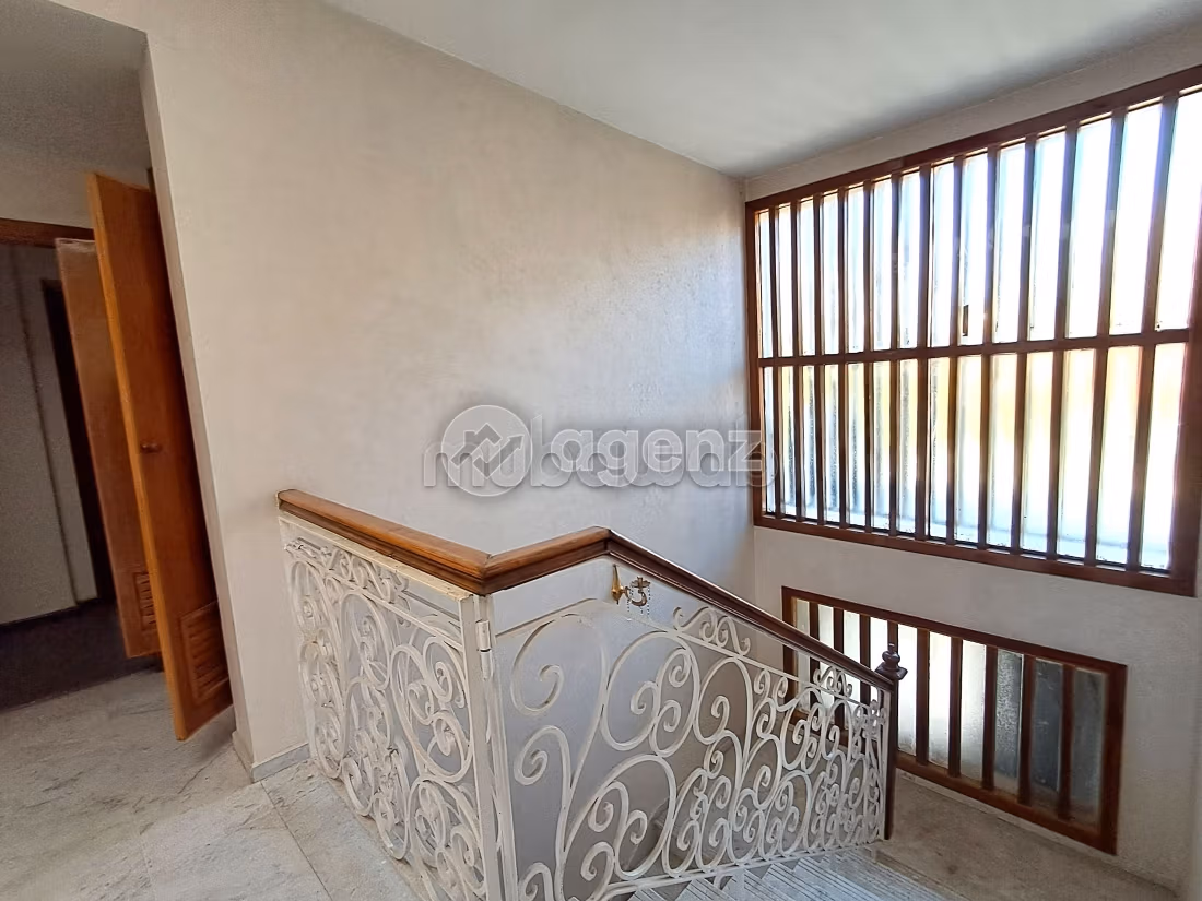 Villa à vendre 1 216 m², 7 chambres Californie Casablanca