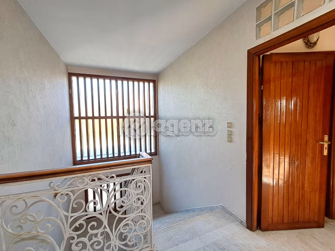 Villa à vendre 1 216 m², 7 chambres Californie Casablanca