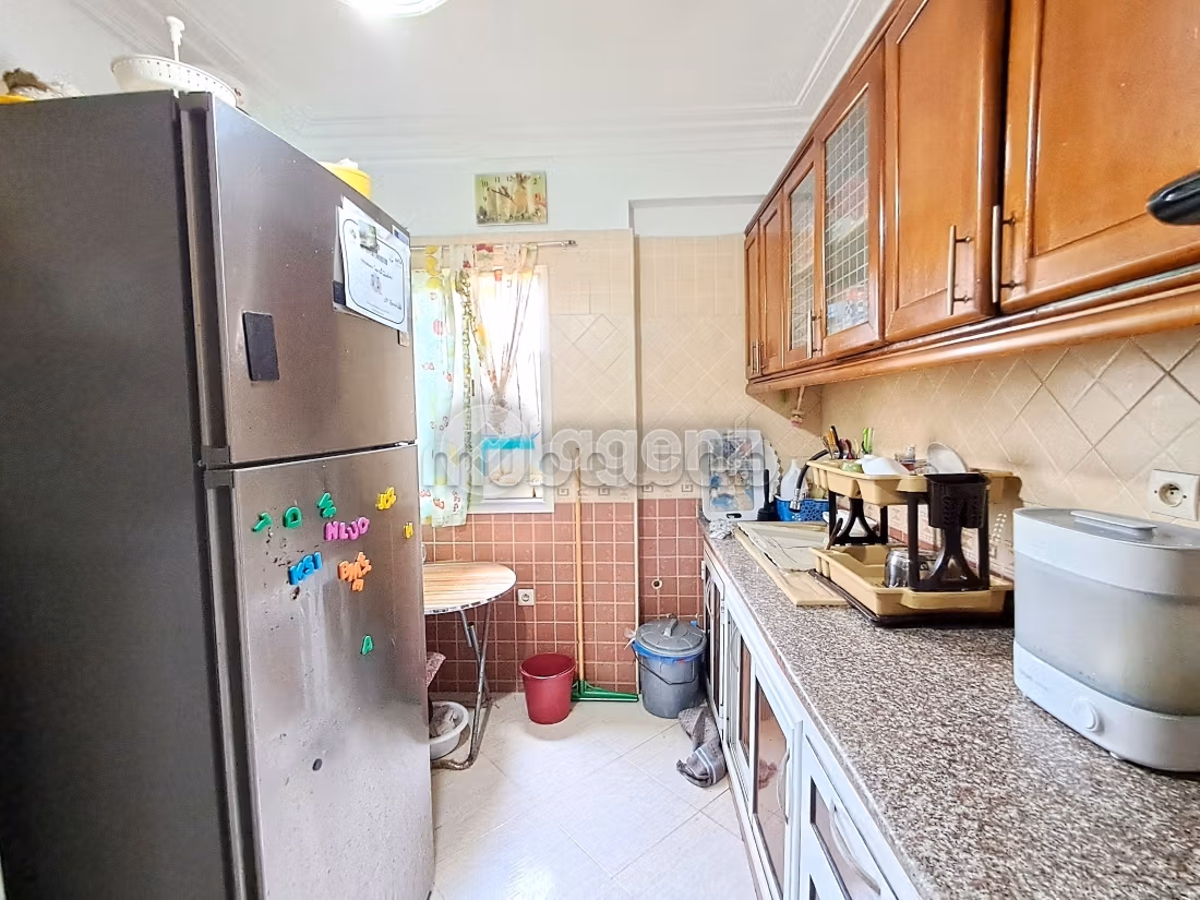 Se vende piso. Superficie de 95 m². Parking y ascensor