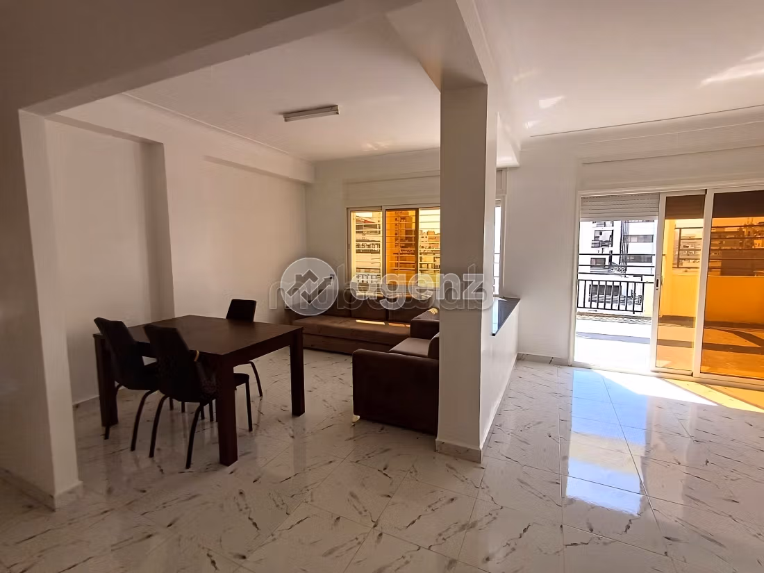 Bonito piso en venta en Belvédère. 3 bonitas habitaciones. Con ascensor
