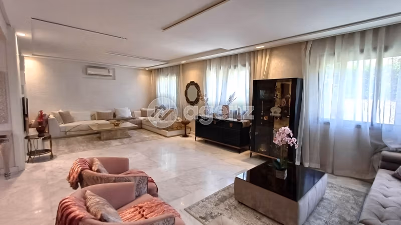 Villa à vendre 375 m², 5 chambres Laymoune Casablanca