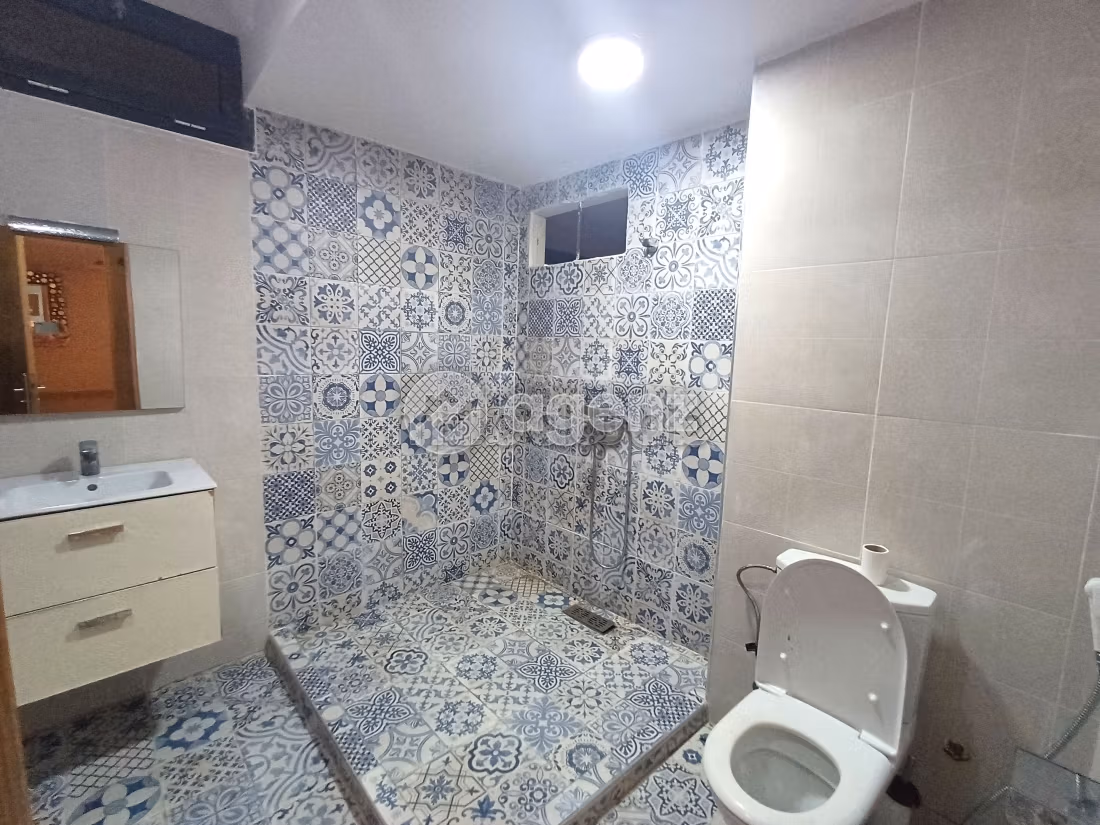 Villa di lusso in vendita a Sidi El Khadir. 5 camere da letto. Terrazzo e giardino