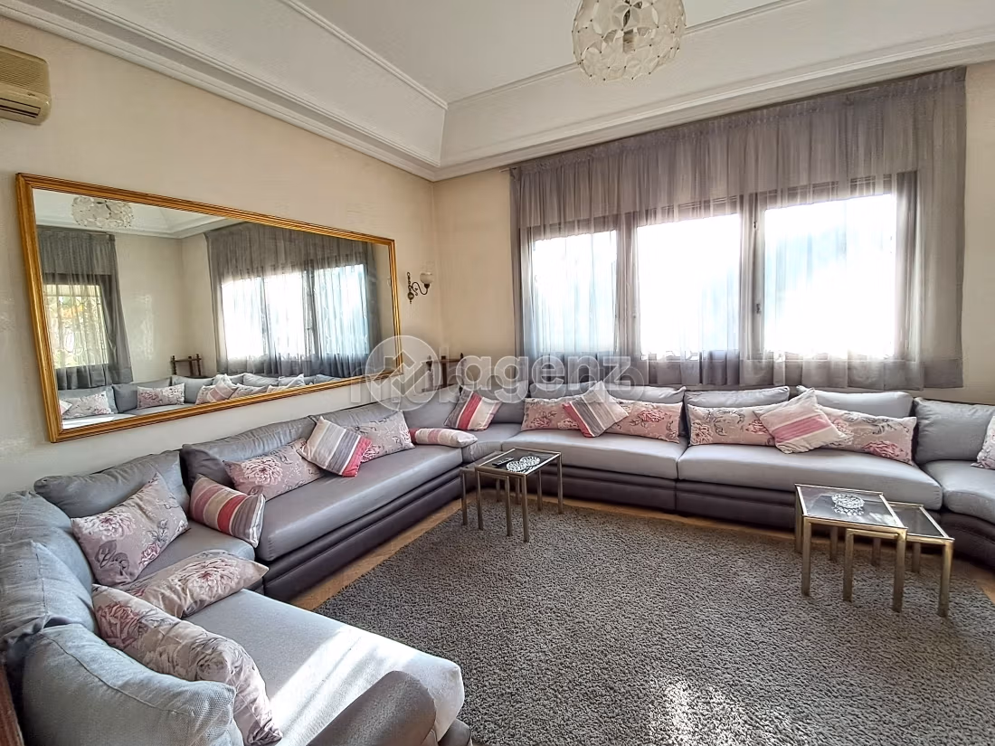 Esplendida villa en venta en Anfa Supérieur. Área total 2000 m². Bodega, gran terraza
