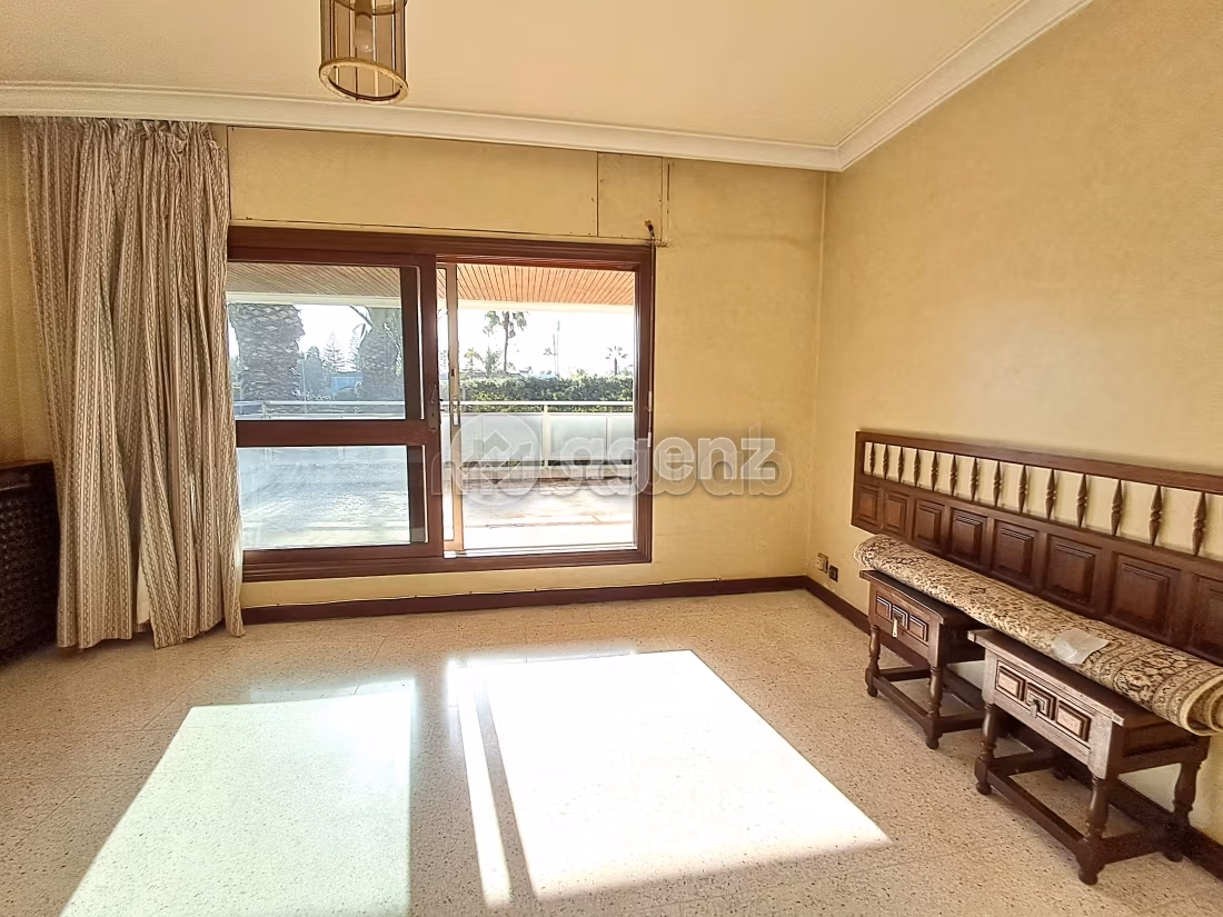 Esplendida villa en venta en Anfa Supérieur. Área total 2000 m². Bodega, gran terraza