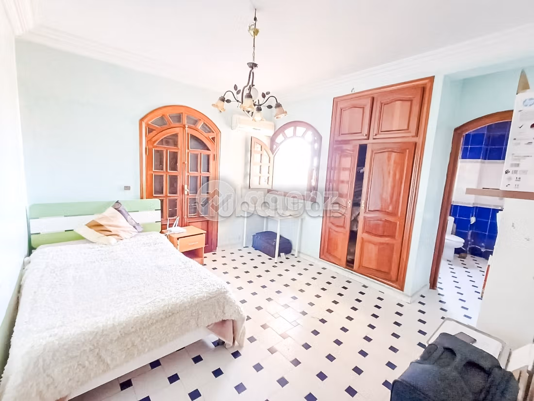 Casa di lusso in vendita a Sidi Maarouf. 8 camere. Giardino e posto auto