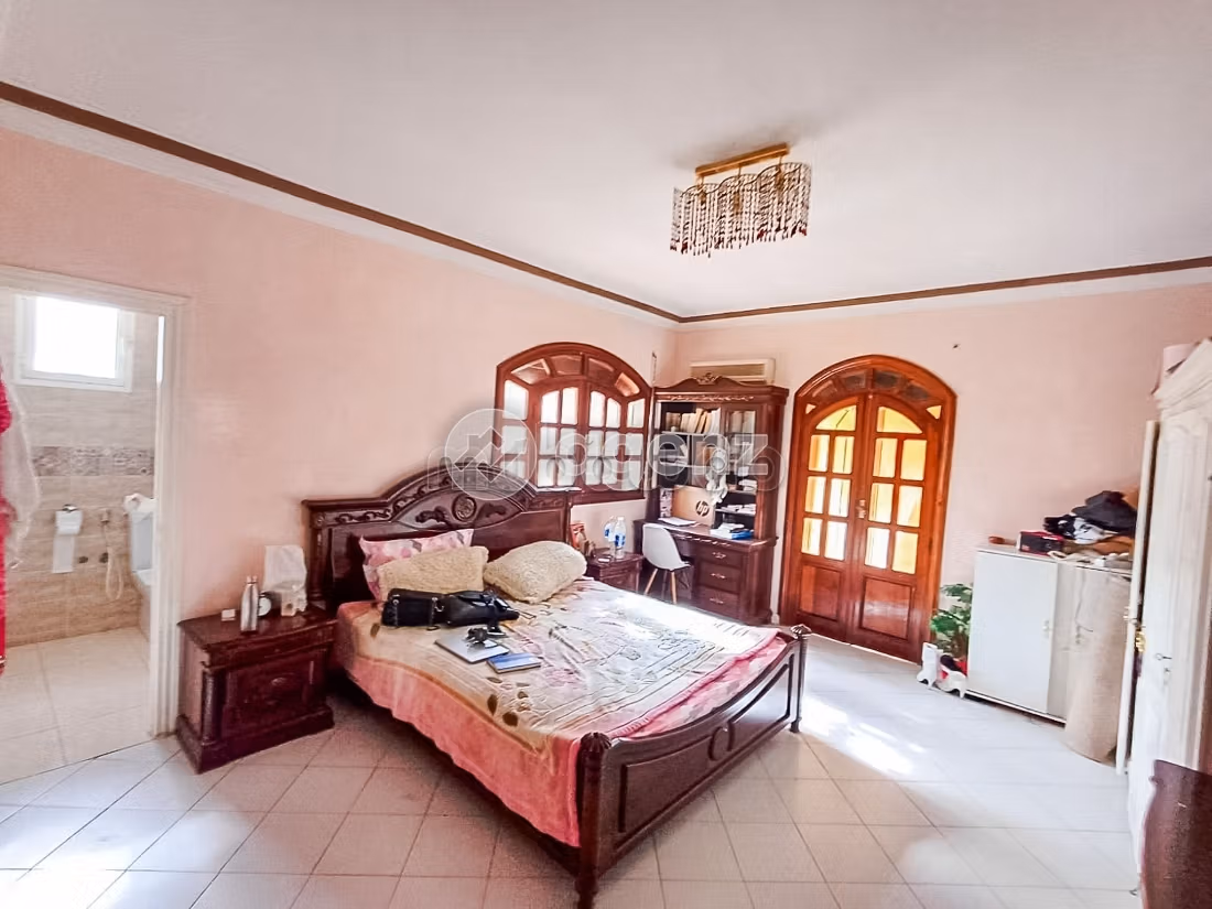 Casa di lusso in vendita a Sidi Maarouf. 8 camere. Giardino e posto auto