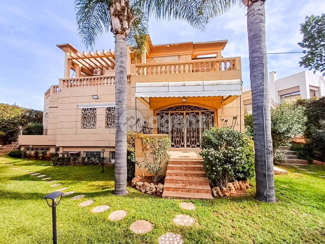 Casa di lusso in vendita a Sidi Maarouf. 8 camere. Giardino e posto auto
