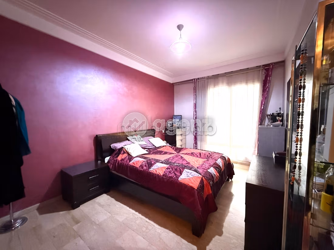 Beautiful apartment for sale in Les princesses. Area 165 m². With garage and lift