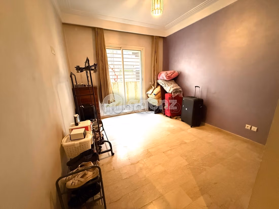 Beautiful apartment for sale in Les princesses. Area 165 m². With garage and lift