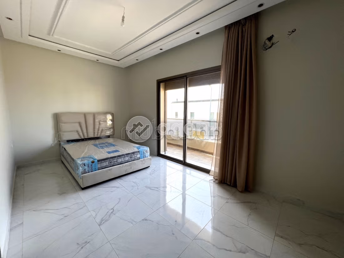 Esplendida villa en venta en Oasis. 4 dormitorios. Jardín privado, trastero