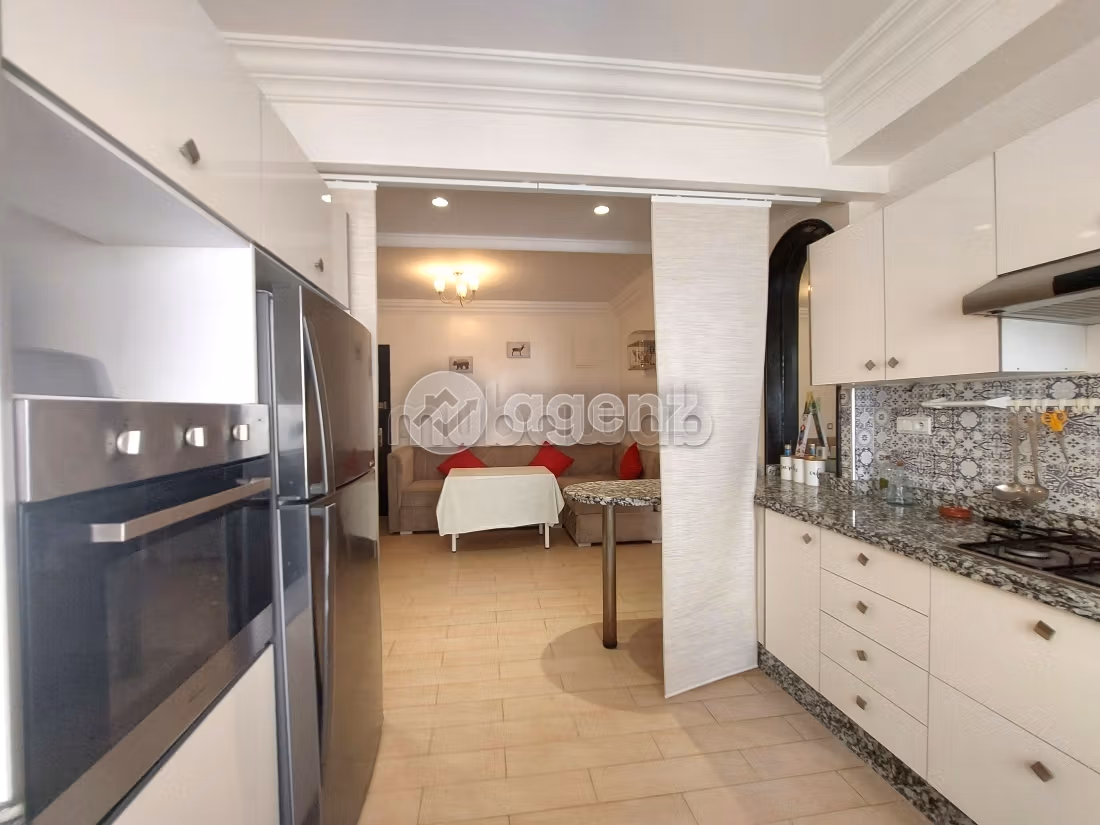 Piso en venta en Maârif Extension. 2 hermosas habitaciones. Con garaje y ascensor
