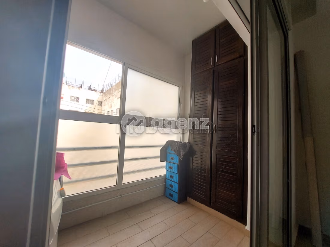 Piso en venta en Maârif Extension. 2 hermosas habitaciones. Con garaje y ascensor