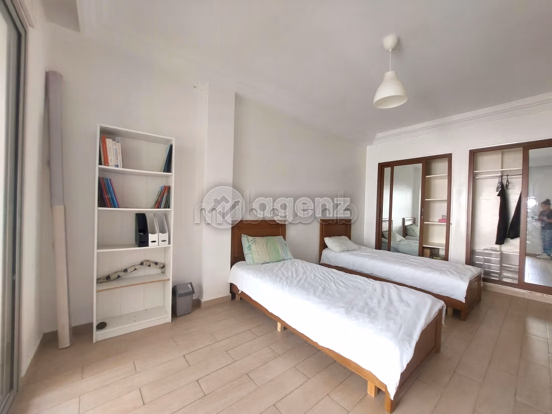 Piso en venta en Maârif Extension. 2 hermosas habitaciones. Con garaje y ascensor
