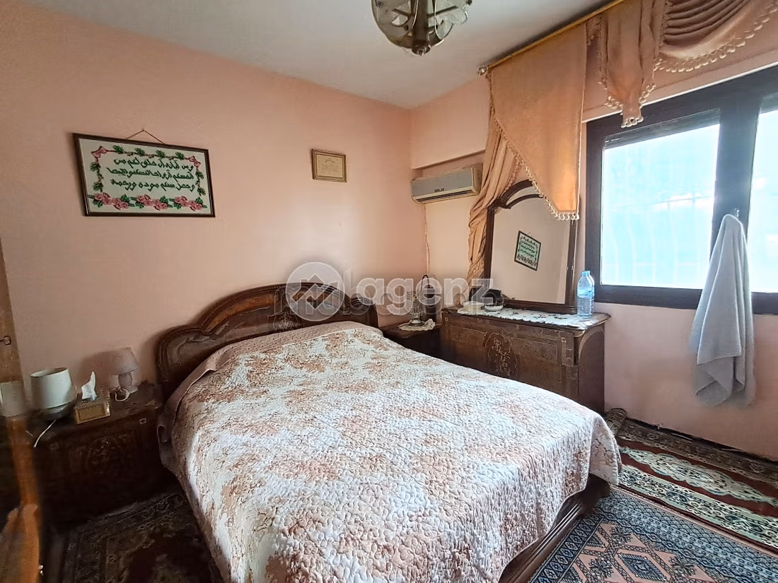 Sale of a lovely apartment in Franceville. Small area 133 m². Green areas and lift