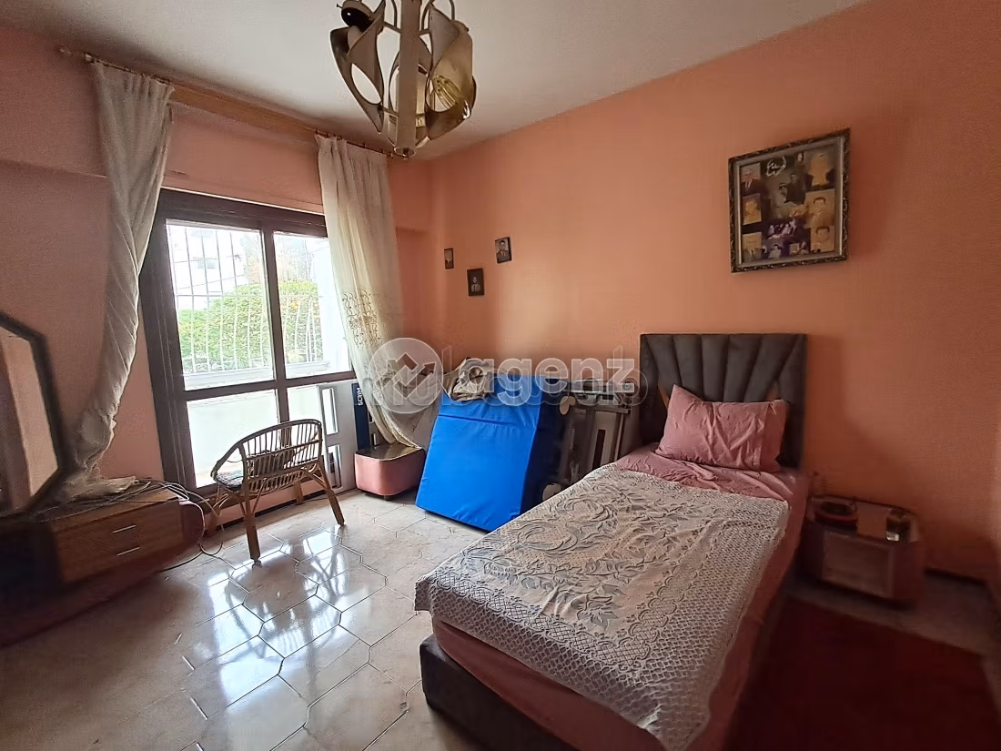 Sale of a lovely apartment in Franceville. Small area 133 m². Green areas and lift