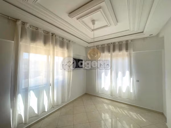Magnífico piso en venta en Hay Salam. Pequeña superficie 91 m². Cocina totalmente equipada