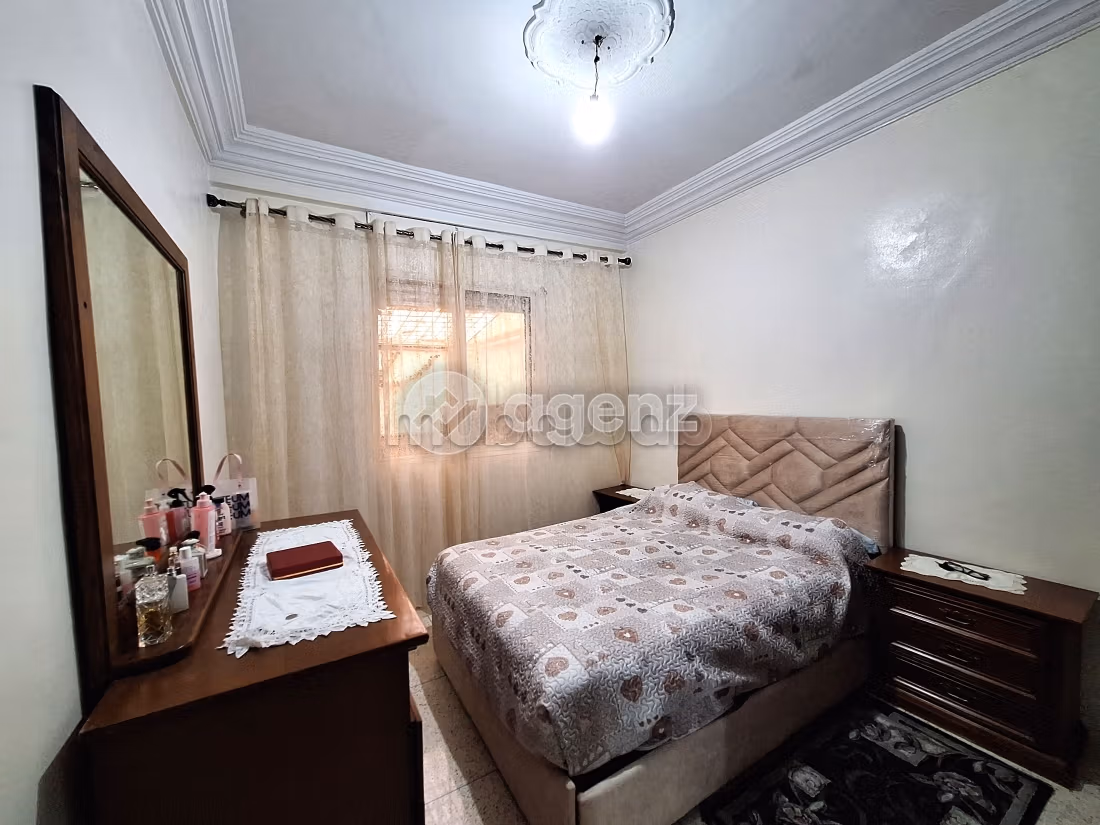 Appartement à vendre 222 m², 4 chambres Zone Industrielle Oukacha Casablanca — 2